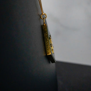 Jade Happiness Pendant Necklace Vintage Symbolic Jewelry 16 Inch Vermeil Chain