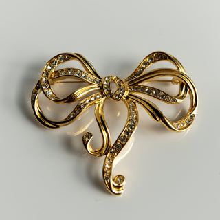 Trifari Vintage Large Gold Tone Sparkling Rhinestones Bow Brooch Pin