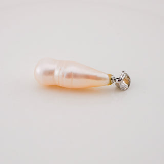 Slender Baroque Freshwater Pearl Pendant with Sterling Silver Bail – 25mm