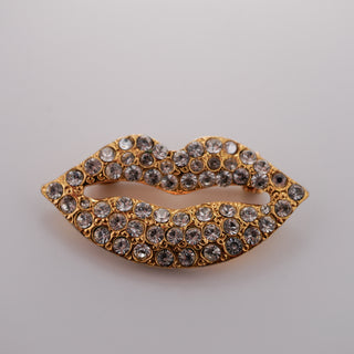 Vintage Rhinestone Lips Brooch in Goldtone