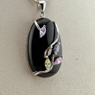Vintage Gleaming Onyx Sterling Silver Botanical Vine Pendant Necklace - 18" by Reserved Grace