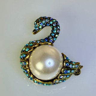 Vintage Heidi Daus Signed Swarovski Crystal and Faux Pearl Swan Pin