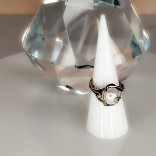 Noa Zuman Sterling Pearl Tendril Ring -7