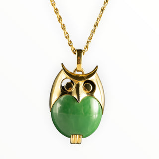 Vintage Crown Trifari Gold Tone Green Belly Owl Pendant Necklace Green Lucite